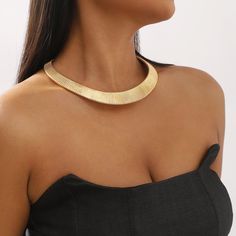 Length: 15-20cm Chic Silver Alloy Chain Necklace, Chic Alloy Choker Jewelry, Chic Alloy Choker, Trendy Alloy Necklace With Gold Chain, Chic Metal Snake Chain Necklaces, Chic Metal Necklaces With Snake Chain, Chic Metal Necklace With Snake Chain, Alloy Gold Chain Choker Necklace, Gold Alloy Chunky Chain Necklace