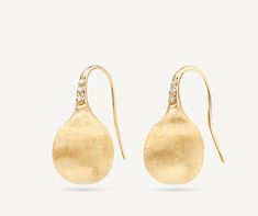 A stylish teardrop design for these 18K yellow gold earrings, finely hand-engraved with an ancient Florentine technique. Each earring has been set with three alluring diamonds near the top. The French wire backings allow for easy and comfortable wear. Yellow Gold Drop Earrings, Yellow Gold Earrings, French Wire, Yellow Gold Earring, Gold Drop Earrings, High Jewelry, Hand Engraving, Ring Bracelet, Jewelry Branding