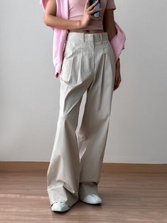 Chic, classic trendy cotton trousers with two pin tucks. Extra wide leg creates a chic silhouette and comfortable fit. Model is in MINUSEY S. ✔️ Free worldwide express shipping over $100✔️ Loved by 6,500+ customers✔️ Limited edition collections, maximum styleStay ahead of the trend with can’t-find-anywhere-else staples. Your closet will thank you 💕 * MINUSEY S = EU 34, US 2* MINUSEY M = EU 36, US 4* 97% Cotton / 3% PU Leather* Dry clean* Made in Korea - Model Height: 172cm/5'7" (US2, EU34) Chic Pleated Cotton Wide Leg Pants, Chic Cotton Pleated Wide Leg Pants, Classic Cotton Wide Leg Pants, Cotton Wide-leg Pleated Pants, Pleated Wide Leg Cotton Pants, Baggy Cotton Wide Leg Pants For Work, Chic Pleated Cotton Bottoms, Pleated Cotton Wide-leg Pants, Full Length Cotton Wide Leg Pants