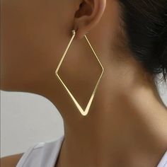 Brand New Women's Large Square Gold Hoop Earrings Genuine 14k Gold Plated Sterling Silver 3.3" Tall 2.3" Wide Retail Price $295 Buy With Confidence From A Trusted Seller With A 99%+ Feedback Rating! A0134 (Id-994-) Square Earrings, Gold Hoop Earrings, Gold Plated Sterling Silver, New Color, Gold Plate, Hoop Earrings, Square, Jewelry Earrings, Women Jewelry