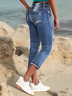 Product Title :Loose Casual Plain Denim Ripped Zip Fly Mid Waist Capris Jeans Product Measurements cm Size US Waist Bust Hip S 6-8 70-74 88-92 96-100 M 10 75-78 93-96 101-104 L 12 79-84 97-102 105-110 XL 14 85-90 103-108 111-116 XXL 16 91-96 109-114 117-122 Product Details Decoration/Process:Buttoned Closure Type:Zipper Edition type:Loose Pants Length:Capris Waistlines:Natural Elasticity:No Elasticity Pants type:Straight pants Silhouette:H-Line Thickness:Regular Size Type:Regular Size Activity:D Stylish Outfits For Women Over 50, White Tennis Shoes, Over 60 Fashion, Linen Fashion, Denim Patterns, Fashion Jeans, Long Jeans, Short Dresses Casual, Capri Jeans