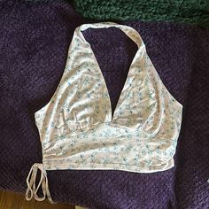 Brand New Out Of Package; Never Worn Cheap Halter Crop Top For Beach Season, Cheap Y2k Style Crop Halter Top, Cheap Y2k Style Crop Top Halter, Spring Triangle Top With Floral Print, Spring Floral Print Triangle Top, Fitted Floral Print Triangle Halter Top, Feminine Halter Top For Spring Vacation, V-neck Halter Top With Floral Print For Vacation, Spring Floral Print Halter Top For Beach