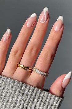 Classic White French Tip inspo Engagement Nails, Bridesmaids Nails, Neutral Nails, Classy Nails, Nail Arts, Almond Nails