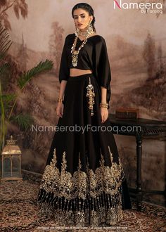 Black Lehenga Skirt, Skirt For Wedding, Black And Gold Gown, Elegant Lehenga, Gold Lehenga, Choli Dress, Raw Silk Lehenga, Black Lehenga, Embroidery Fashion Detail