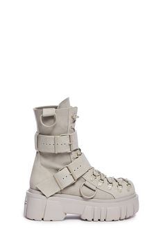 Free, fast shipping on Low Traitor Boots - Light Gray at Dolls Kill, an online boutique for rave & festival fashion. Shop our exclusive collection of Club Exx clothing, shoes, & accessories here. Rave Boots, Chunky Combat Boots, Futuristic Shoes, Fall Winter Shoes, Wedding Boots, Lace Up Combat Boots, Rave Festival, Futuristic Fashion, Grey Boots