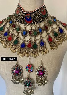 Exquisite Afghan Ethnic Jewelry - Handcrafted Tribal Elegance Original sets Explore the timeless beauty and intricate craftsmanship of our Afghan ethnic jewelry collection at Dipdaz. Each piece in our collection is a unique work of art, meticulously handcrafted by skilled artisans using traditional techniques passed down through generations. Our jewelry features a stunning array of vibrant gemstones, intricate metalwork, and authentic tribal designs, making every piece a true statement of cultur Afghan Jewelry Vintage, Ornate Ring, Kuchi Jewelry, Afghan Jewelry, Afghan Clothes, Jewellery Vintage, Bold Necklace, Cultural Celebration, Jewellery Set