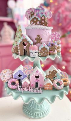 Sweet Shop Christmas Decorations, Pastel Gingerbread Christmas Decor, Pastel Christmas Decor, Candy Decorations Diy, Gingerbread Crafts, Candyland Christmas, Happy December