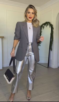 Pants With Blazer Outfit, Style Boots With Jeans, Sweater Over Shoulders, With Blazer Outfit, Fall Skirt Outfits With Boots, Winter Outfits With Skirts, Silver Pants Outfit, Metallic Pants Outfit, Autumn Date Night