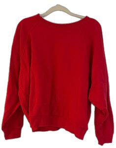 Gap Cotton Crew Neck Sweatshirt, Oversized Long Sleeve Gap Tops, Gap Crew Neck Tops For Fall, Gap Oversized Long Sleeve Tops, Gap Relaxed Fit Long Sleeve Sweatshirt, Gap Long Sleeve Relaxed Fit Sweatshirt, Gap Long Sleeve Sweatshirt For Loungewear, Gap Relaxed Fit Cotton Sweater, Gap Cotton Relaxed Fit Sweater