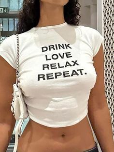 DRINK LOVE RELAX REPEAT Letter Print Ruched Cut Out T-shirt - AnotherChill Fur Coat Men, Fits Streetwear, Fashion Themes, Halloween Fashion, Urban Wear, Patchwork Designs, Look Casual, Crop Tee, Casual Wardrobe