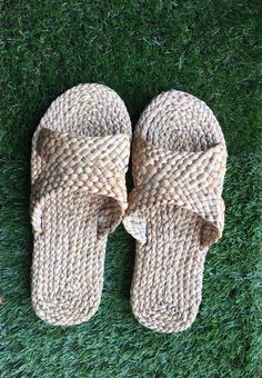 Sandals Water Hyacinth Unisex Sandals Kids Sandals Holiday | Etsy Home Sandals, Straw Shoes, Unisex Sandals, Nice Sandals, Simple Sandals, Holiday Shoes, Handmade Sandals, Beautiful Sandals, Sandals Casual