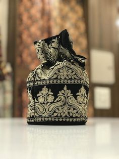 Complete your traditional looks with this lovely potli bag on your wrist, which is trendy yet compact enough to carry your essentials in style. This potli bag will be a pretty inclusion in your accessory collection and perfect for taking in a party.This bag can also be used as a wedding favour bag. It is perfect as a gift for weddings, bridal showers, baby showers, wedding receptions - excellent to fill with candy, dry fruits, sweets, herbs, soap, something remarkable for your guests that no one Vintage Style Bag, Potli Bag, Potli Bags, Dry Fruits, Bags Vintage, Wedding Favor Bags, Wedding Receptions, Velvet Color, Women Bags Fashion