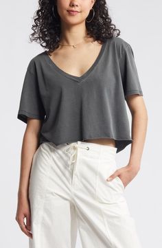 BP. Washed V-Neck Crop T-Shirt | Nordstrom