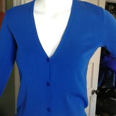 Beautiful Blue Cardigan By Ralph Lauren. Nwtgs V Neck With Buttons And Pockets .Xs Classic Blue Cardigan For Fall, Fitted Blue Cardigan For Fall, Classic Blue Long Sleeve Cardigan, Classic Long Sleeve Blue Cardigan, Fitted Long-sleeved Blue Cardigan, Blue V-neck Outerwear For Work, Elegant Blue V-neck Cardigan, Classic Blue Cardigan For Work, Classic Blue Cardigan For Workwear