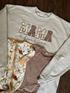 Applique Sweatshirt, Applique Tutorial, Sweatshirt Outfit, Baby Outfit, Baby Outfits, Mama Shirt, Applique Designs, Baby Items, Unisex Fashion