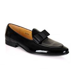 Designed exclusively for our discerning customers. The Bradford Patent Belgian Bowtie Loafers combine classic sophistication with a modern twist. Crafted with premium patent leather, they exude elegance and style. The Belgian bowtie detail is the standout feature, adding uniqueness to your outfit. Whether you're attending a formal event or looking to elevate your everyday style, the Bradford Patent Belgian Bowtie Loafers are the perfect choice for the fashion-forward gentleman in the UK. We reco Mens Formalwear, Black Patent Loafers, Patent Loafers, Mens Jewelry Bracelet, Black 7, Independent Designers Fashion, Black Design, Everyday Style, Badger