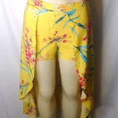 Yellow Tropical Floral Shorts - The Fix Clothing Shorts With Skirt, Fix Clothing, The Fix, Tropical Colors, Hawaiian Style, Floral Shorts, Tropical Floral, Size Small, Brand New