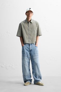 BOXY FIT STRIPED SHIRT Men In Graphic Tees, Men’s Cropped Shirt Outfits, Boxy Oversized Shirt, Men Streetwear Outfits Street Styles, Collar Shirt Outfits Men, Mens Cropped Shirt, Men Feminine Fashion, Boxy Shirt Outfit Men, Oversized Striped Shirt Outfit