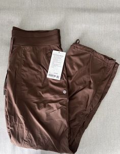 Lululemon Dance Studio Mid-Rise Pant Classic Fit Full Length 31” JAVA Size 12 Lululemon Dance Studio Pants, Dance Studio Pants, Lululemon Pants Studio, Studio Pants, Lululemon Pants, Active Wear Pants, Dance Studio, Java, Mid Rise