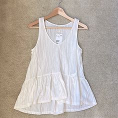 Nwt - Never Worn Simple Cream Colored 100% Cotton Tank. V-Neck Cut And Has Cute Ruffled Hemline Throughout. Front Length Is Slightly Cropped Compared To Backside Hemline. Great To Go Under A Jean Jacket! H&m V-neck Blouse For Summer, H&m V-neck Summer Blouse, H&m Spring Beach Blouse, H&m Spring Vacation Blouse, H&m Blouse For Spring Vacation, H&m Summer Beach Tops, H&m Blouse For Beach And Spring Season, H&m Blouse For Beach Wear In Spring, H&m Spring Tops For Vacation