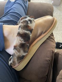 Cozy Brown Slippers For Winter, Comfy Brown Winter Slippers, Comfy Brown Slippers For Fall, Cozy Faux Fur Slippers With Round Toe, Winter Faux Fur Slippers With Scuffs, Comfortable Slip-on Faux Fur Slippers, Brown Indoor Slippers For Winter, Winter Faux Fur Slip-on Slippers, Comfy Faux Fur Slippers With Round Toe