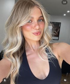 Blonde Balayage Highlights, Luxurious Hair, Champagne Blonde, Balayage Hair Dark, Look Expensive, Spring Hairstyles, Favorite Hairstyles, Hair Color Dark, Hair Inspo Color