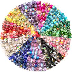 many different colored beads are arranged in a circle