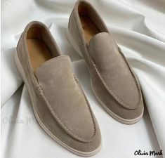 Olivia Mark - Luxury Comfort Driving Loafers - Slip-On Casual Flat Shoes Beige Slippers, Vintage Loafers, Leather Slippers For Men, Mens Leather Loafers, Car Shoe, Driving Loafers, Casual Flat Shoes, Estilo Chic, Round Toe Heels