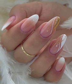 Classy Birthday Nails, Amazing Nails, Fancy Nails Designs, Stylish Nails Designs, Pointed Nails, French Acrylic Nails, Christmas Nails Acrylic, I'm Bored, Trendy Nail Design