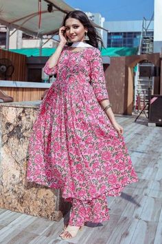 Loan Frock Design, Frock Kurta, Easy Clothing, Pakistani Dresses Casual