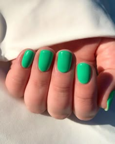 Ideas For Short Nails, Nail Design Glitter, Natural Nail Designs, February Nails, Green Nail, Short Acrylic Nails Designs, Beauty Bay, Square Acrylic Nails, Nail Art Ideas