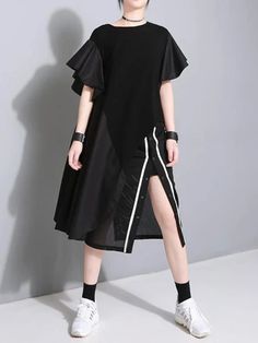 Oversize Asymmetric Falbala Split-joint T-Shirt - rrdeye Skirts Women, Cotton Linen Dresses, White Dress Summer, Black Women Fashion, Modern Dress, Looks Chic, Fashion Black, Autumn Fashion Women, Summer Cotton