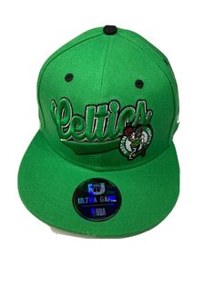 Green Casual Fitted Hat For Sports Events, Casual Green Fitted Hat For Sports Events, Green Hat With Embroidered Logo For Sports Events, Green Casual Snapback Hat With Embroidered Logo, Green Embroidered Logo Snapback Hat, Green Embroidered Snapback Fitted Hat, Green Embroidered Logo Fitted Cap, Green Embroidered Snapback Hat, Green Fitted Cap With Embroidered Logo