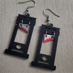 Black "Bloody" Guillotine Acrylic Earrings Tags: Halloween Goth Gothic Punk Grunge Alt Women's Spooky Guillotine Earrings Guillotine Earrings, Potion Earrings, Horror Earrings, Earrings Goth, Halloween Goth, Fairy Jewelry, Fun Jewelry, Punk Grunge, Halloween Aesthetic