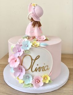 Semi Fondant Cake Design, 1 Year Baby Girl Birthday Cake, Flori Fondant, Cake Designs For Kids, Gateau Baby Shower