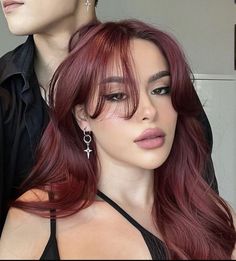 Wine Hair Color, Κούρεμα Bob, Cherry Red Hair, Wine Red Hair, Red Hair Inspo, Wine Hair, Cherry Hair, Vlasové Trendy, Fishtail Braid