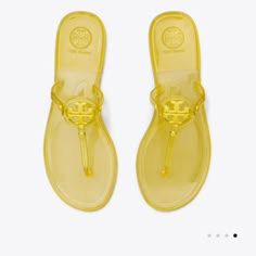 Brand New, Never Worn Sandals Are Ready For Shipping To Their New Home. Tory Burch Jelly Sandals, Designer Flip Flops, Tory Burch Heels, Black And White Sandals, Trendy Shoes Sneakers, Yellow Sandals, Miller Sandal, Pretty Shoes Sneakers, Yellow Accessories