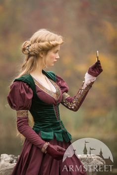 Costume “Princess in Exile” :: by medieval store ArmStreet Princess In Exile, Gaun Abad Pertengahan, Fantasy Outfits, Womens Costumes, Art Outfits, Period Clothing, Medieval Costume, Medieval Clothing, Medieval Dress