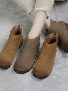 Upper Material: Cowhide/Calf Sole Material: Rubber Heels: Flat Toe: Round Toe Closure Type: Zipper Gender: Female Lining Material: Pigskin Heel Height: 2cm Season: Spring/Fall Weight: 1.050 kilogram #boots #leather #ankleboots #footwear Casual Martin Boots With Zipper For Fall, Casual Martin Boots With Zipper Closure For Fall, Casual Fall Martin Boots With Zipper Closure, Casual Martin Ankle Boots With Zipper, Casual Ankle Martin Boots With Zipper, Casual Martin Boots With Zipper And Round Toe, Casual Martin Boots With Zipper Closure And Round Toe, Casual Brown Martin Boots With Zipper, Casual Boots With Zip Fly And Round Toe