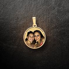 Photo pendantPhoto charmPhoto NecklaceGold CharmGold | Etsy Girlfriend Photo, Personalized Pendant Necklace, Personalized Charm Necklace, Picture Locket, Picture Necklace, Picture Pendant, Engraved Pendant, Necklace For Girlfriend, Photo Necklace