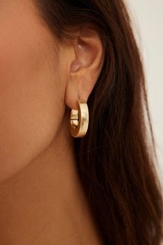 Recycled Big Chubby Hoops Gold | na-kd.com Hoops Gold, Hoop Design, 2022 Fashion, Fashion Board, Na Kd, Style Board, Gold Earrings, Stud Earrings, Ring