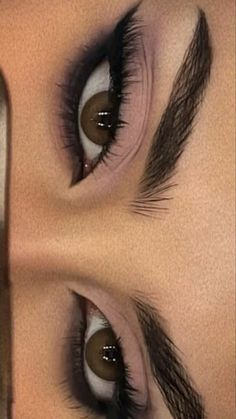 Makeup Looks Dark Brown Eyes, Club Makeup Looks Brown Eyes, Dark Mysterious Makeup, Dark Light Makeup, Glamorous Halloween Makeup, Seductive Eye Makeup Brown Eyes, Black Makeup Ideas Eyeshadows, Going Out Eye Makeup Night, Scorpio Eye Makeup