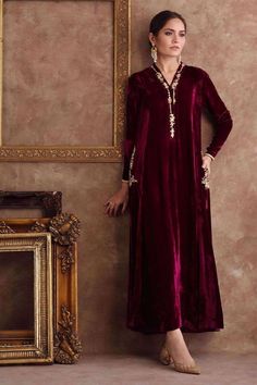 Plum velvet Pakistani suit, winter velvet dress, Pakistani dress, plus size kurti pant suit set, velvet kurti dress. Indian formal velvet kameez.  ✨This beautiful ankle length velvet kurta has beads and sequins hand embroidery  over the neck and around the pockets.This dress have straight silk pant with orgenza dupatta.  ✨Dazzle with this elegant  dress in any party,festival  function or wedding.  ✨This dress can be customise in any other colour and in all size, please contact us regarding any changes if you want.We will make this dress as per customer requirement.  ✨ Our dresses take little longer time, we take care of every minute details while manufacturing, so that our customers get full satisfaction when they receive the dress.  Your patience is important.  ✨There may be slight colour Pakistani Velvet Suits, Velvet Salwar, Velvet Pakistani Dress, Wedding Wear Indian, Velvet Dresses Outfit, Velvet Kurti, Velvet Kurta, Elegant Winter Wedding, Velvet Dress Designs