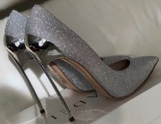 Sparkly Heels Prom, Prom Shoes Sparkly, Grey High Heels, Simple Dress Casual, Heels Prom, Fancy Sarees Party Wear, Sparkly Heels