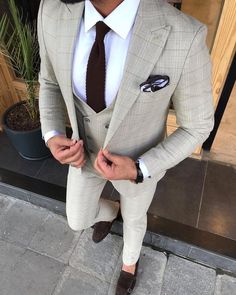 PRODUCT DESCRIPTION: Color : Cream Plaid Included: Jacket, Vest & Pant Suit material : 70% Visco, 26% Polyester, 4% Elastane Machine washable : No Fitting : Slim Fit Remarks : Dry Cleaner Best Wedding Suits For Groom, Best Wedding Suits, Checkered Suit, Long Coat Men, Slim Fit Suit Men, Wedding Room, Wedding Suits Groom, Dress Suits For Men, Designer Suits For Men