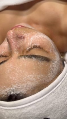 (3) Bandeja de entrada • Chats Facial Content For Instagram, Facial Post Ideas, Facial Pics, Esthetician Inspiration, Massage Pictures, Facial Pictures, Spa Facial