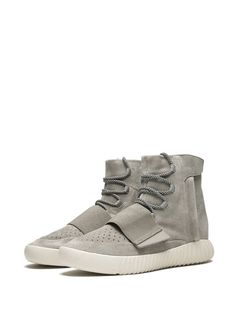 THE DETAILS

adidas Yeezy
Yeezy 750 Boost sneakers

X Yeezy 750 Boost high-top sneakers

Imported

Composition
Outer: Suede 100%

Sole: Rubber 100%

Wearing
The model is wearing size 9.

Product IDs
FARFETCH ID: 14085973

Brand style ID: B35309 Shoe References, Yeezy Boost 750, Yeezy 750, Yeezy Boots, Rock Boots, Kicks Shoes, Desert Fashion, Insulated Boots, Yeezy Shoes