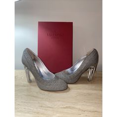 New Nordstrom Valentino Shoes Size 40 Women Silver Clear Heel Mrsp $1095. The Bottoms Have A Few Scratches As Pictured From Being Tried On And There Is One Small Scuff On Back Of Heel As Pictured Can Be Authenticated By Nordstrom Receipt Luxury Heels With Leather Sole For Formal Occasions, Designer Heels With Pointed Toe And Removable Insole, Luxury Low Heel Heels For Galas, Silver Formal Court Shoes With Padded Heel, Formal Silver Court Shoes With Padded Heel, Luxury Heels With Leather Sole For Galas, Silver Formal Court Shoes With Branded Heel, Elegant Silver Court Shoes With Padded Heel, Glamorous Court Shoes With Sculpted Heel For Formal Occasions