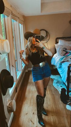 Western style, cowgirl boots, outfit inspo, Nash style, forth worth style, cowgirl Western Outfits Women With Shorts, Vaquera Shorts, Cowboy Hat Outfit Woman Summer, Shorts Western Outfits, Western Shorts Outfits Women, Rodeo Fits For Women, Cute Texas Outfits, Hot Cowgirl Outfit Summer