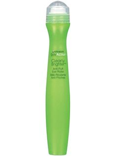 Instantly refreshes. Reduces puffiness and brightens. Dry Eyes Causes, Garnier Skinactive, Swollen Eyes, Eye Roller, Under Eye Puffiness, Best Eye Cream, Garnier Skin Active, Under Eye Bags, Lazy Girl